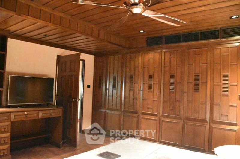 รูป ใกล้ BTS ช่องนนทรี 90 ม. | 2 ห้องนอน 144 ตร.ม. | Diamond Tower Condominium (ID 2918273) - รูปที่ 3/8