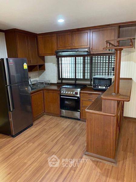 picture 2-BR Condo at Acadamia Grand Tower near BTS Phrom Phong (ID 2834636) - 8/8