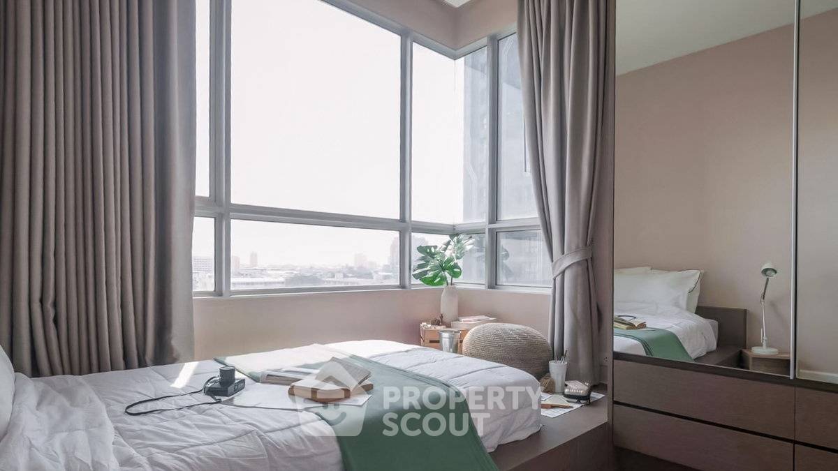 รูป ใกล้ BTS โพธิ์นิมิตร 300 ม. | คอนโด 2 ห้องนอน The Room Sathorn-Taksin (ID 2945094) - รูปที่ 4/14