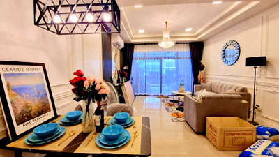 Townhouses for sale Chonburi : Townhouse in the heart of Pattaya City- South Pattaya near Tony Fitness South Pattaya  and close to Walking Street Pattaya