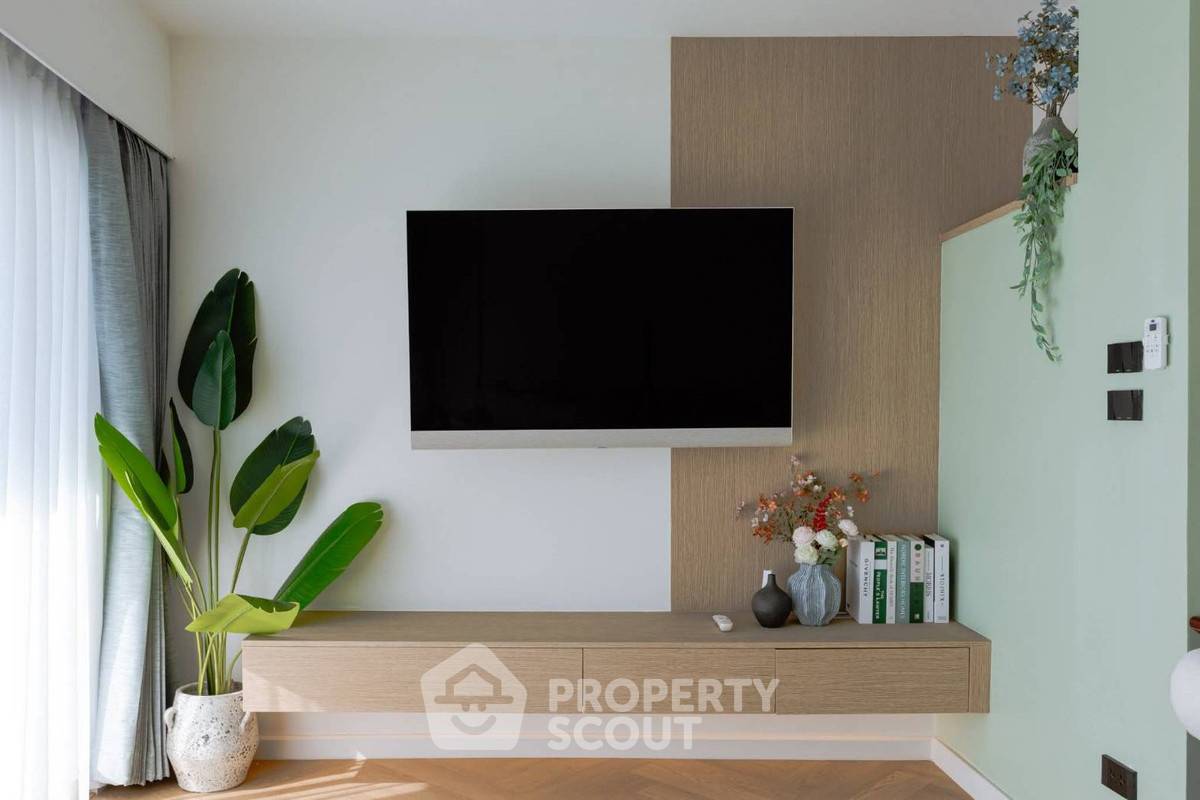 picture 100 Sqm 2-BR Condo For Sale At Chomdoi Condotel (ID 2455495) - 9/13