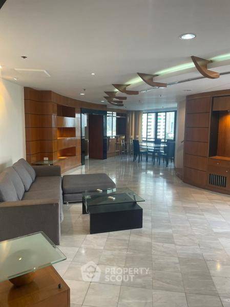 picture 311 Sqm 3-BR At Moon Tower Condominium Near BTS Thong Lor (ID 2918165) - 1/8