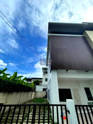 Townhouses for sale Panyapiwat Institute of Management : For Sale Townhouse/Townhome  , Pattra Mo Town , Bang Phut , Pak Kret , Nonthaburi , CX-174639 ✅ Live chat with us ADD LINE @connexproperty ✅