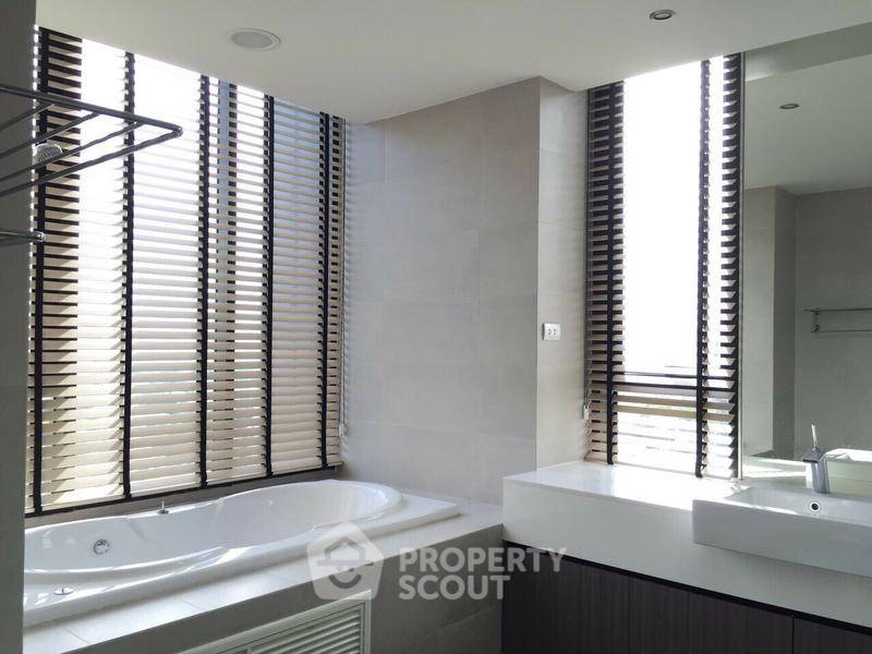 รูป คอนโด 3 ห้องนอน 128 ตร.ม. ชั้น 19 The Alcove Thonglor 10 ใกล้ BTS ทองหล่อ (ID 2834399) - รูปที่ 7/8