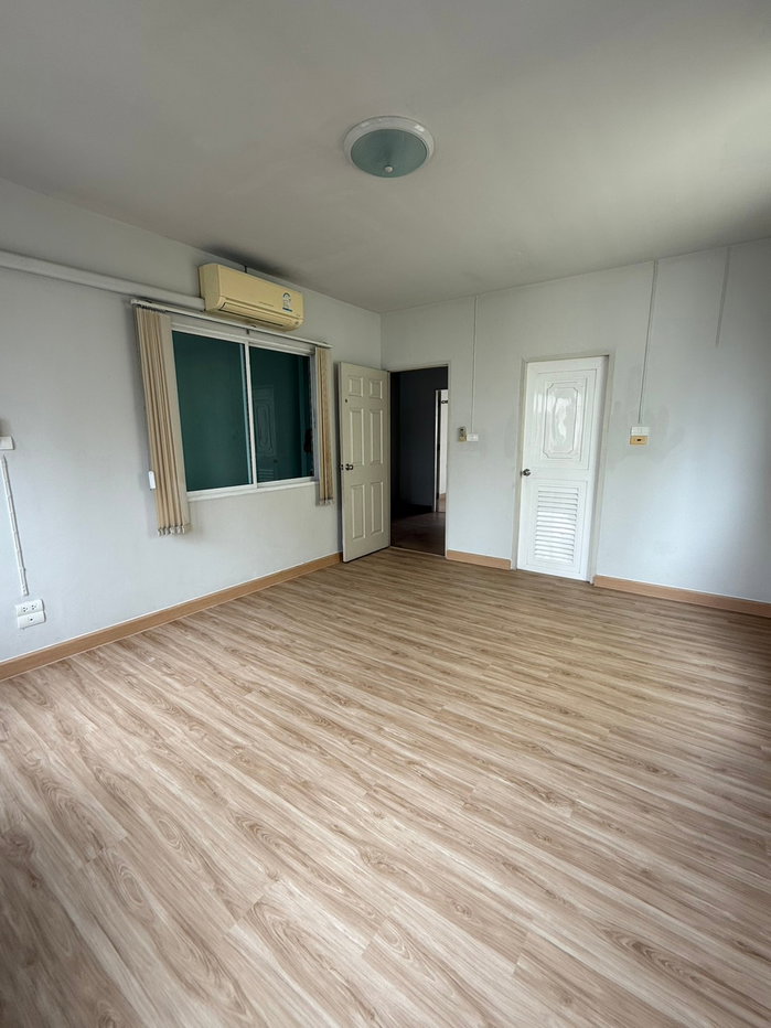 picture Near Suvannabhumi Airport Home Office for rent - 19/19