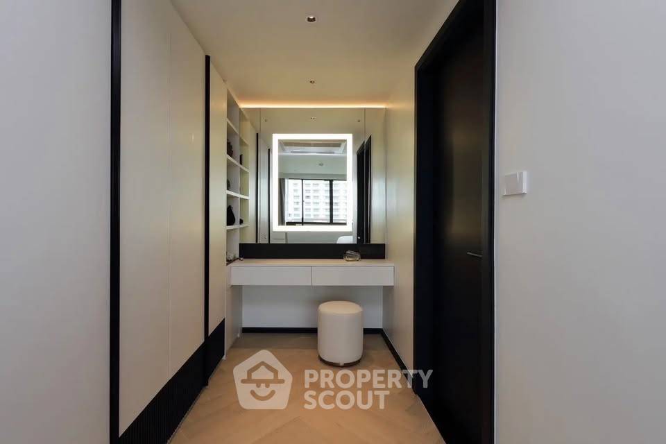 รูป ห้องกว้าง 1 ห้องนอน 76 ตร.ม. ขาย Lake Avenue Sukhumvit 16 ใกล้ BTS อโศก (ID 3294917) - รูปที่ 11/12