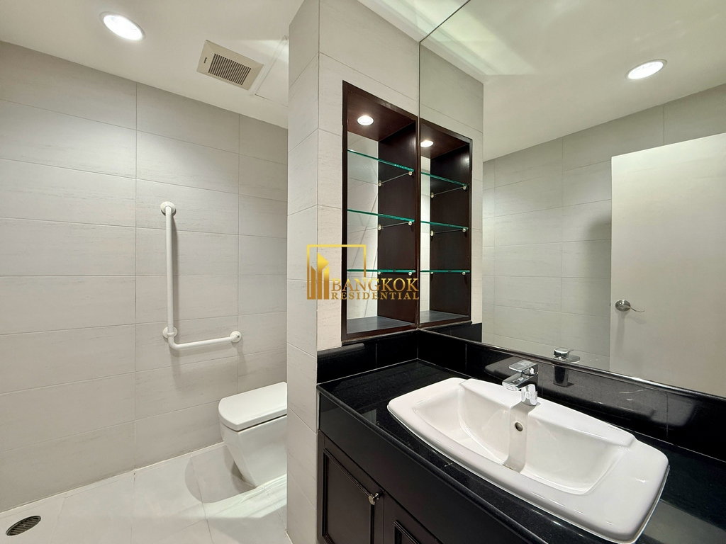 รูป Tonson Court | Spacious 3 Bedroom Condo in Prime Area - BR15840CD - รูปที่ 13/37