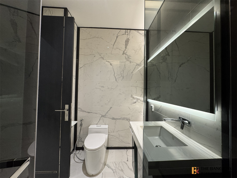 The Bangkok Thonglor Convenient Travel, Great Value per Square Meter near BTS Thong Lo