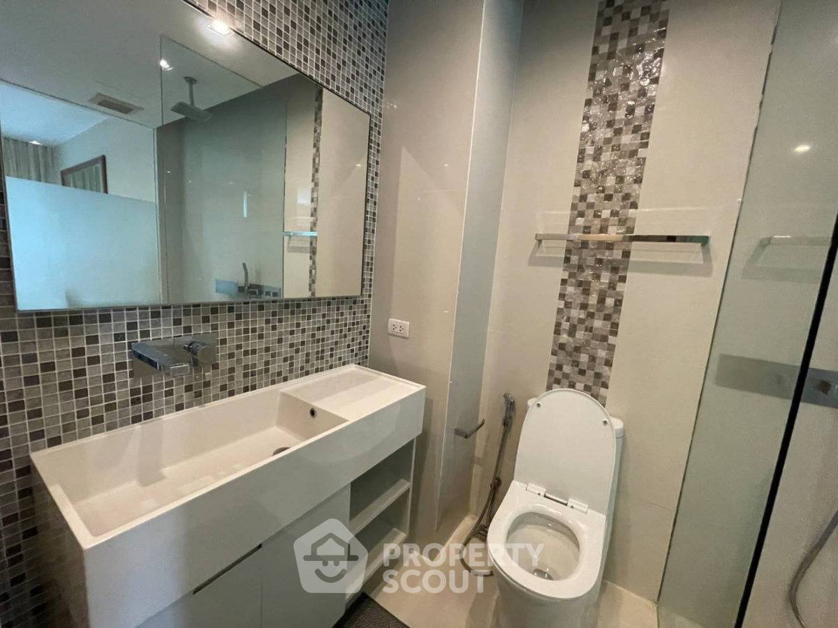 picture 1-BR Condo At The Room Sukhumvit 21 Near MRT Sukhumvit (ID 2837692) - 10/11