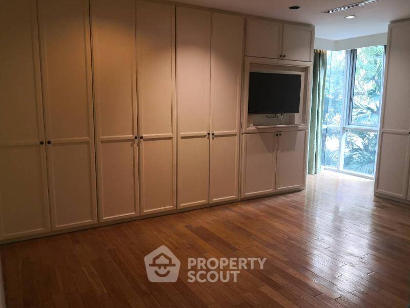 picture 2-BR 111 Sqm At The Legend Saladaeng Near MRT Silom (ID 2834887) - 2/7