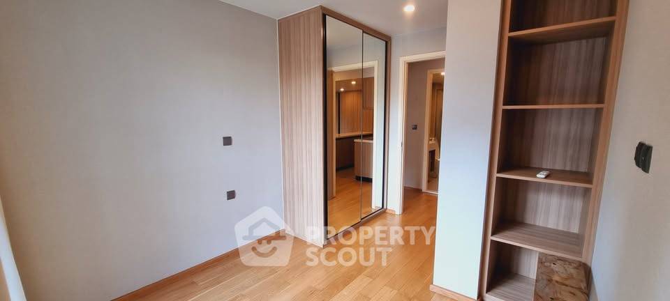 รูป ห่าง BTS ชิดลม เพียง 200 ม. | 2 ห้องนอน Na Vara Residence (ID 2121146) - รูปที่ 12/36