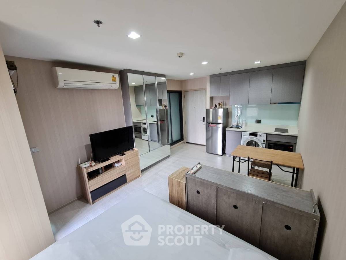 รูป คอนโด 1 ห้องนอน ชั้น 15 Rhythm Sukhumvit 36-38 ใกล้ BTS ทองหล่อ (ID 2737300) - รูปที่ 2/12
