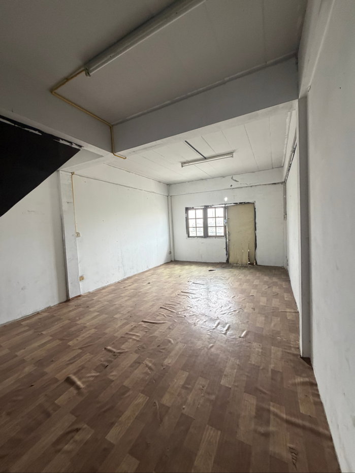 picture Commercial building for sale in Soi Ramintra 109. - 6/12