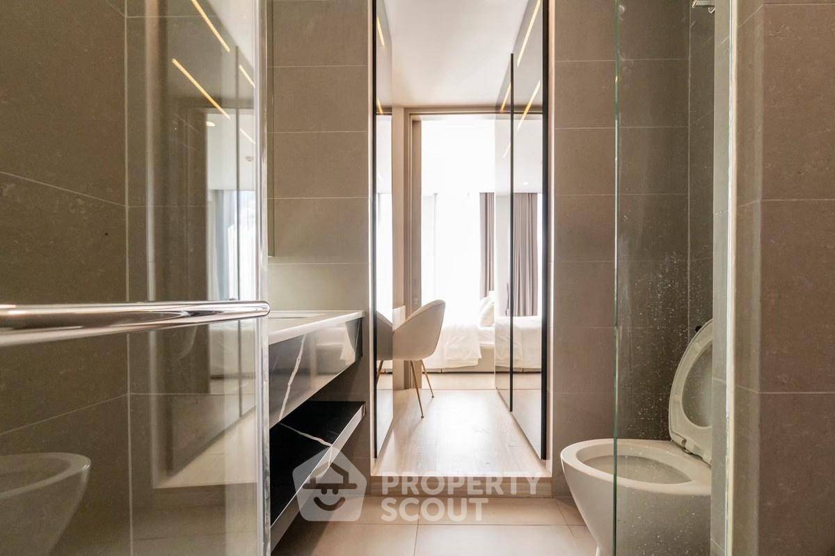 รูป ห่าง BTS เพลินจิต เพียง 100 ม. | 1 ห้องนอน Noble Ploenchit (ID 3097398) - รูปที่ 22/23