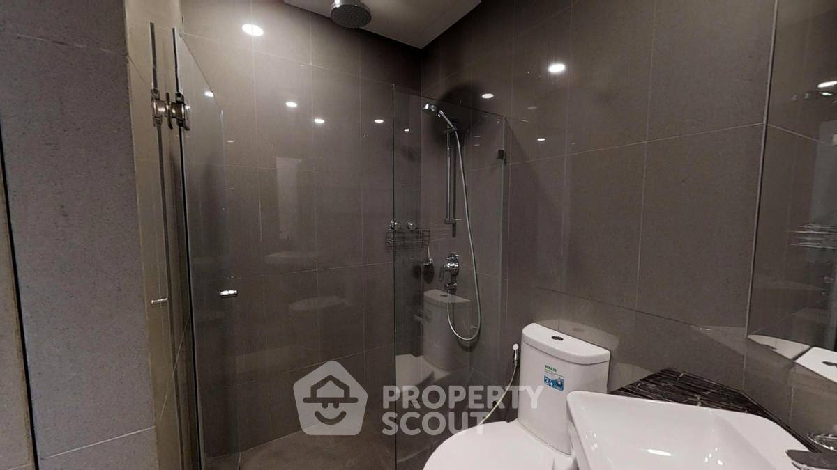 picture 2-BR Condo at Ashton Chula Silom near MRT Sam Yan (ID 3116227) - 12/15
