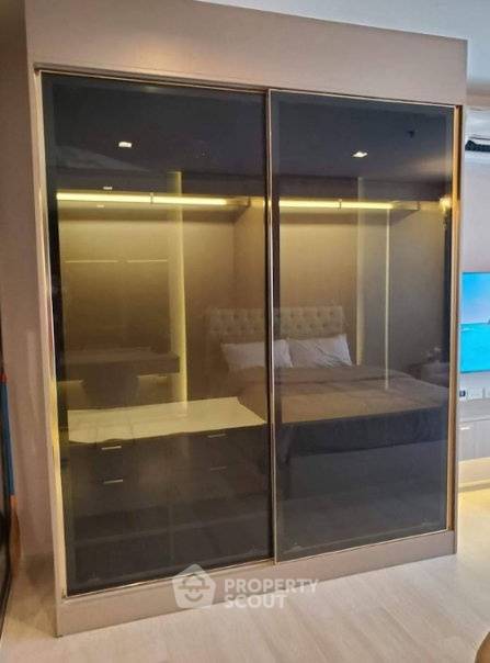 picture 29th-Floor 1-BR Condo Life One Wireless, BTS Phloen Chit (ID 2801231) - 7/9