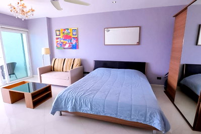 Condos for sale : Studio Condo for Sale View Talay 6 Central Pattaya