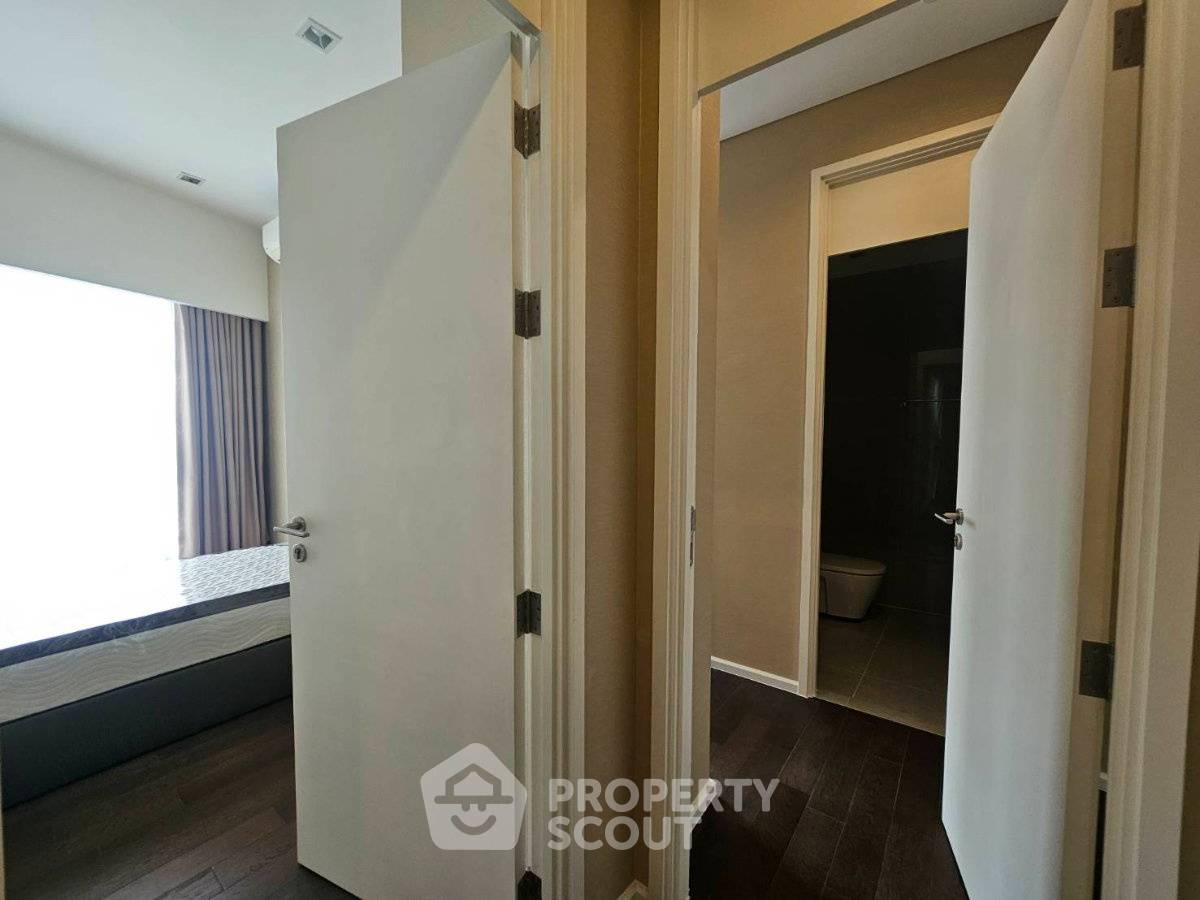 picture 36th-Floor 2-BR The Saint Residences Near MRT Phahon Yothin (ID 3257509) - 4/8