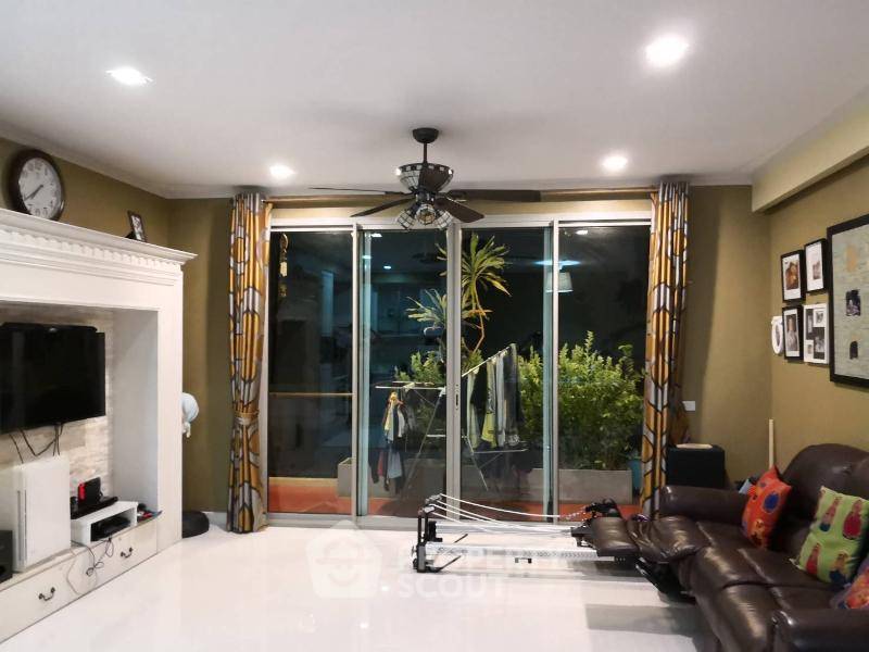 picture 2-BR 111 Sqm At The Legend Saladaeng Near MRT Silom (ID 2834887) - 5/7