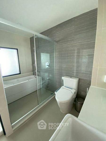 รูป คอนโด 1-ห้องนอน ที่ ไนท์บริดจ์ ดิ โอเชี่ยน ศรีราชา ใน สุรศักดิ์ (ID 2561670) - รูปที่ 8/12