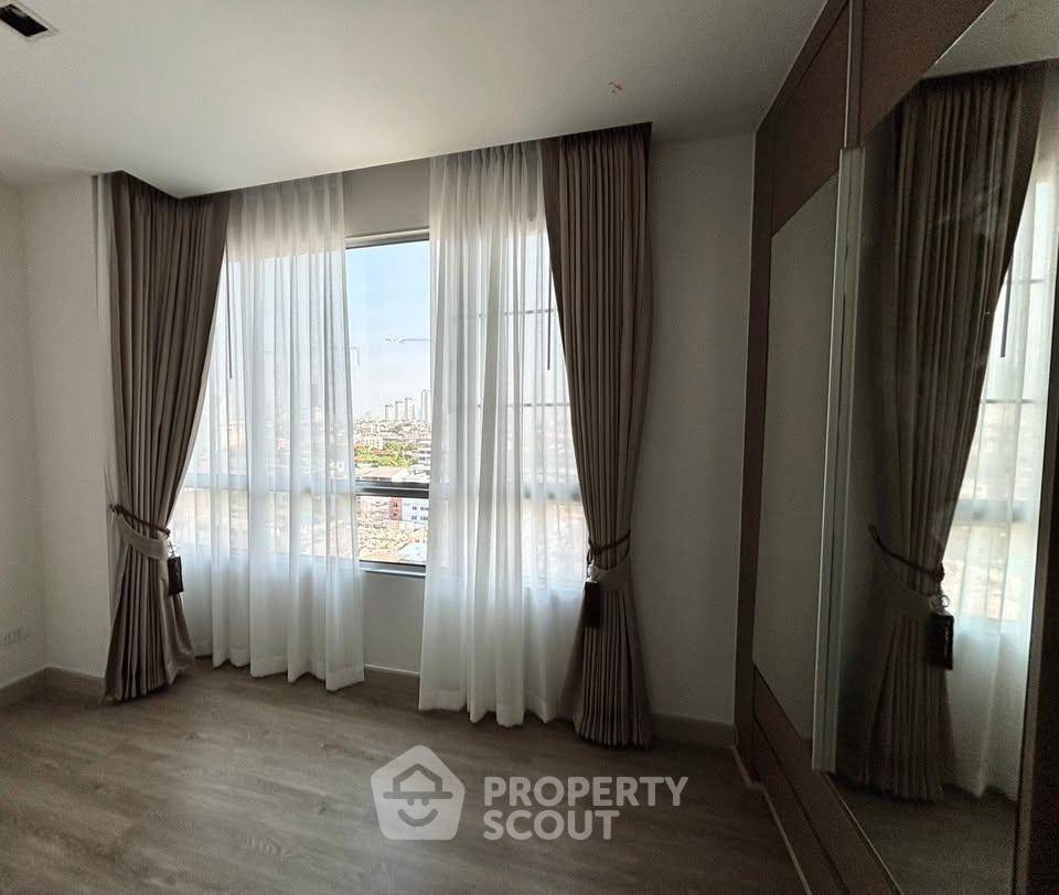 รูป คอนโด 2 ห้องนอน The Room Sathorn-Taksin ใกล้ BTS โพธิ์นิมิตร (ID 3139237) - รูปที่ 4/10