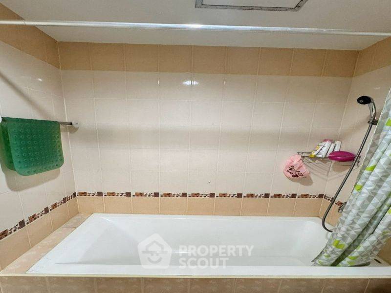 picture 1-BR Condo at Sriracha Condoview in Si Racha (ID 3270711) - 7/11