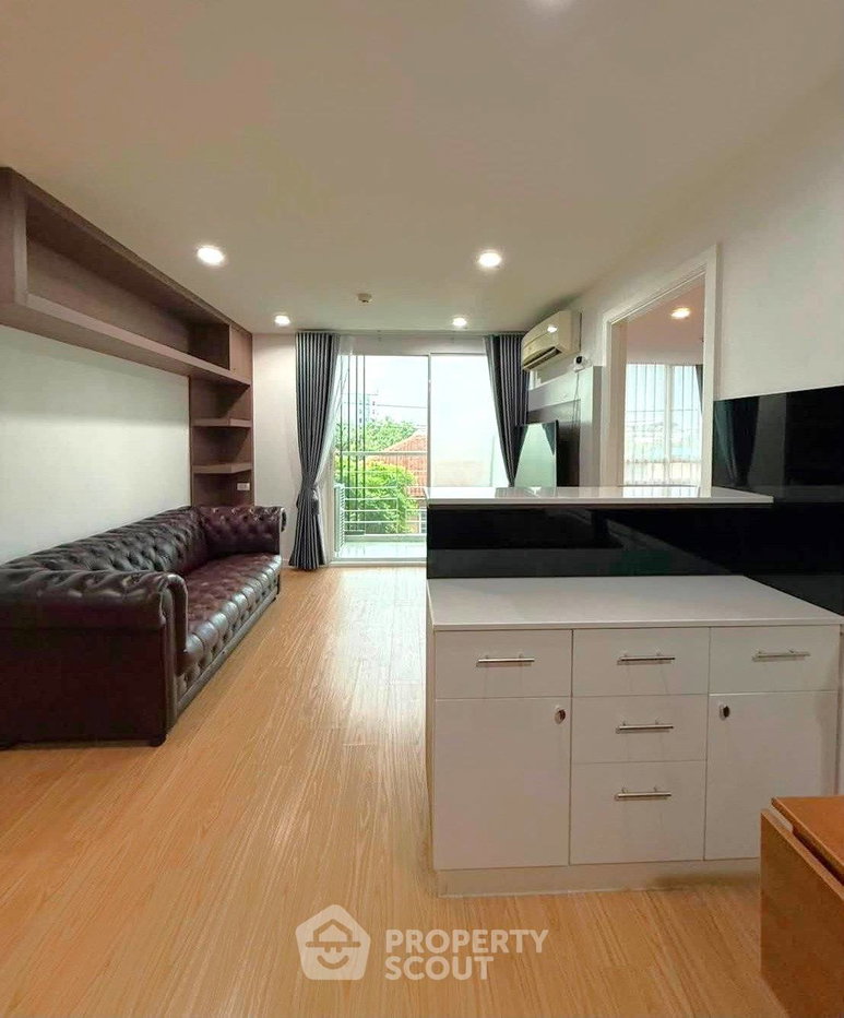 picture 2-BR Condo at Elements Srinakarin in Nong Bon (ID 3215708) - 3/12