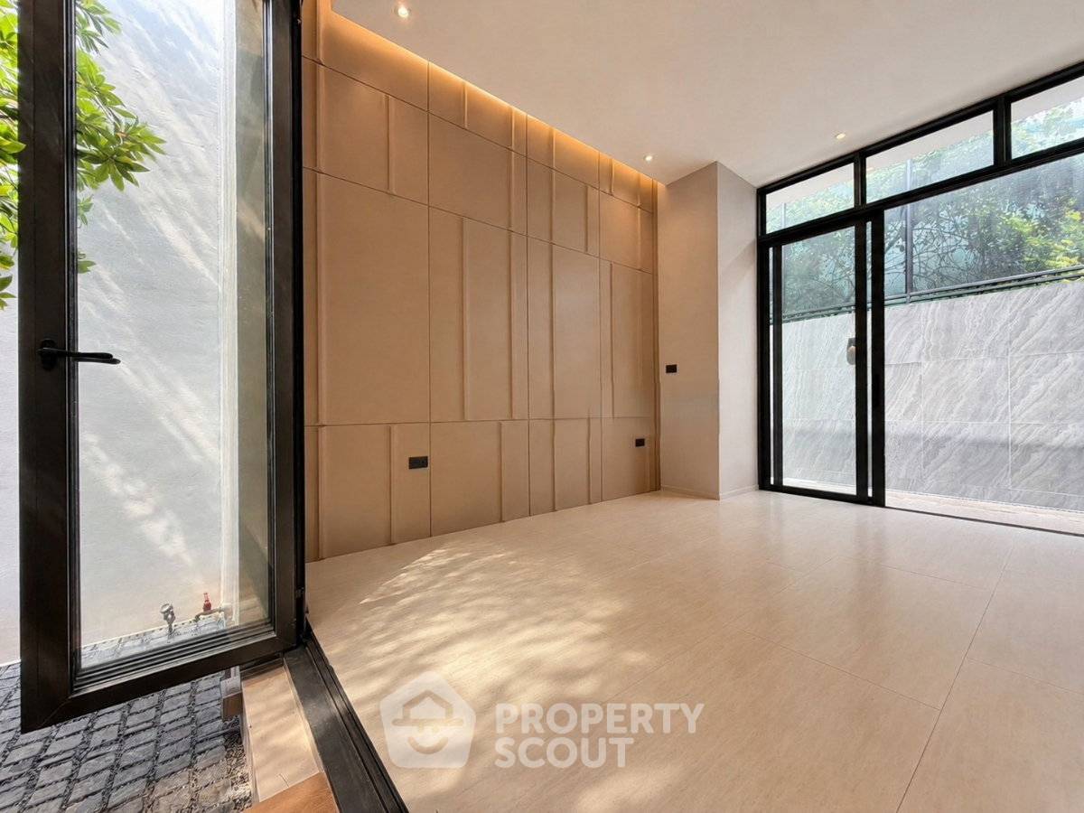 รูป บ้าน 3-ห้องนอน ใน คลองกุ่ม (ID 3278089) - รูปที่ 21/27