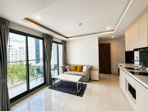 ⛵ Arcadia Beach Resort ⛵ Pool view / 5F / 2bedrooms >> THB20,000/month彡