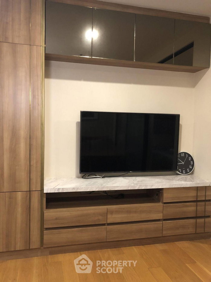 รูป คอนโด สตูดิโอ ที่ โนเบิล รีโว สีลม ใกล้ BTS สุรศักดิ์ (ID 3306075) - รูปที่ 5/8