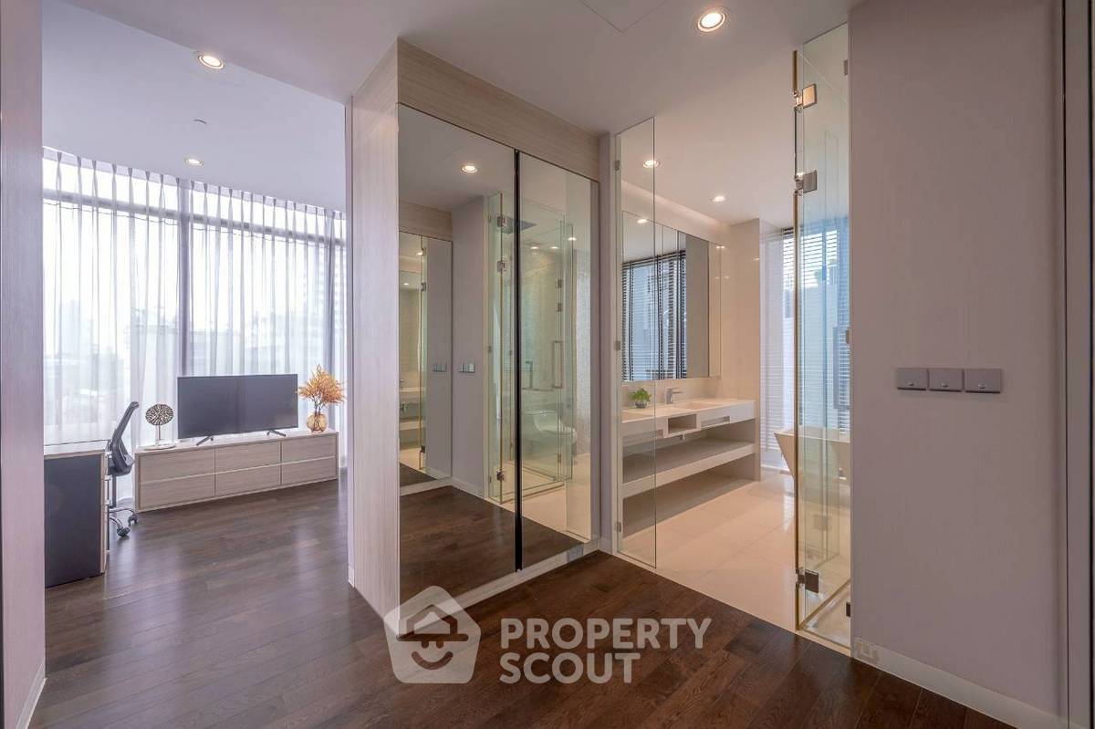 picture 2-BR Condo at Vittorio Sukhumvit 39 near BTS Phrom Phong (ID 3298640) - 13/36