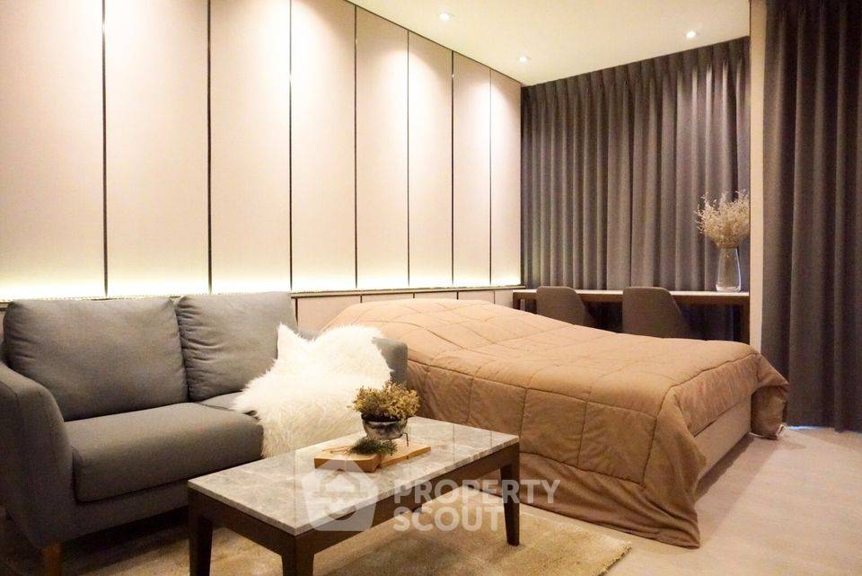 รูป คอนโด 1 ห้องนอน 18th-Floor ขนาด 25 ตร.ม. ที่ Rhythm Sukhumvit 36-38 ใกล้ BTS ทองหล่อ 300 ม. (ID 566355) - รูปที่ 3/7