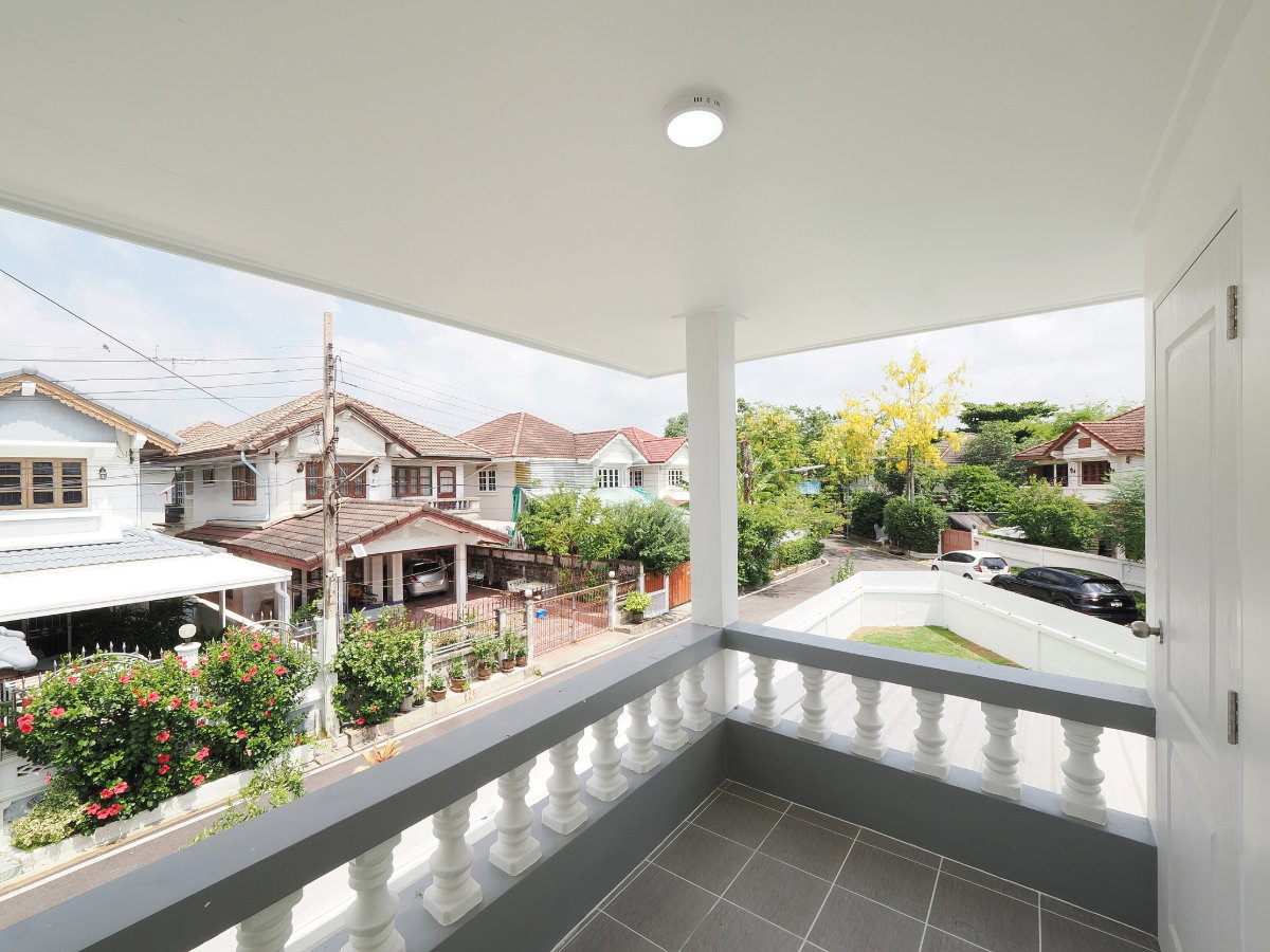 รูป ขายราคาพิเศษ บ้านเดี่ยว 2 ชั้น ม.เบญจทรัพย์นคร ขนาด 126.1 ตร.ว  6 นอน 2 น้ำ บ้านหลังใหญ่ เนื้อที่กว้าง ทำเลดีมาก เข้าอยู่ได้ทันที [เอกชัย-พระราม2] - รูปที่ 52/69