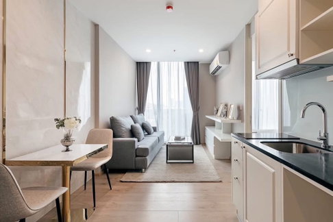 Noble Recole Sukhumvit 19 located near BTS Asoke and Terminal 21 mall✨