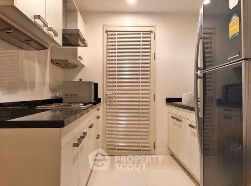 picture 2-BR Condo at Baan Siri 31 Condominium near MRT Sukhumvit (ID 2918443) - 6/7