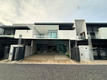 รูปภาพ 📌 ให้เช่าทาวน์เฮาส์ 2 ชั้น วีเว่ บางนา กม.7 3 ห้องนอน 4 ห้องน้ำ