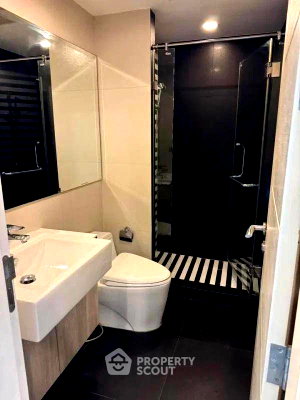 Condos for rent : 2-BR Condo At The Crest Sukhumvit 24 Near BTS Phrom Phong (ID 2883814)