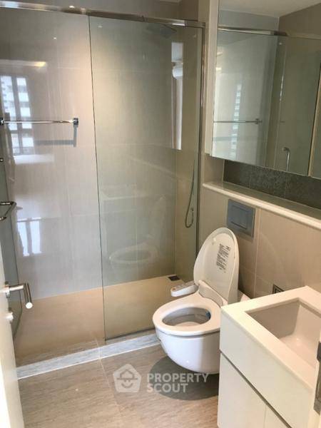 picture 1-BR H Sukhumvit 43, 42 Sqm Near BTS Phrom Phong (ID 2836001) - 4/5