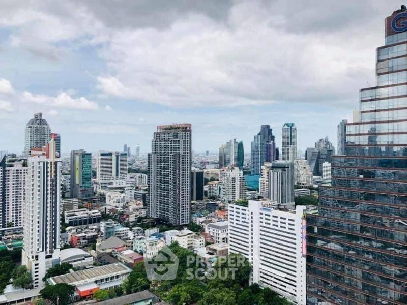 picture Studio Condo at Ashton Silom near BTS Chong Nonsi (ID 2918489) - 3/8