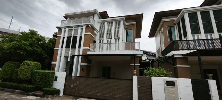 ให้เช่าบ้านเดี่ยว 3 ห้องนอน 310 ตร.ม. 73.6 ตร.ว. บ้านกลางกรุง เดอะ นีซ รัชวิภา