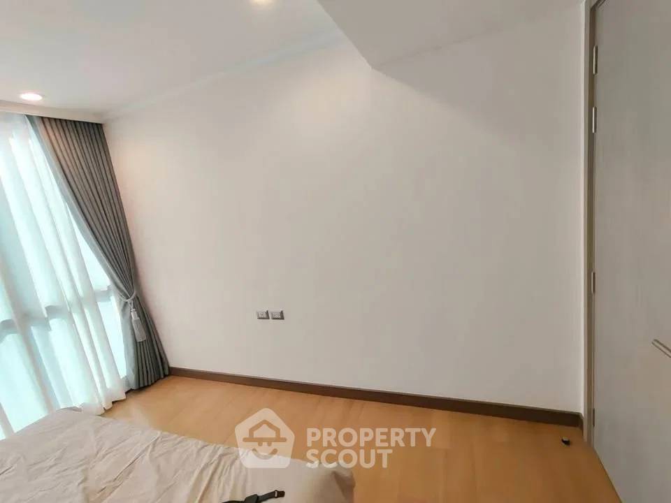 picture 1-BR At Supalai Oriental Sukhumvit 39 Near MRT Phetchaburi (ID 2884285) - 8/8