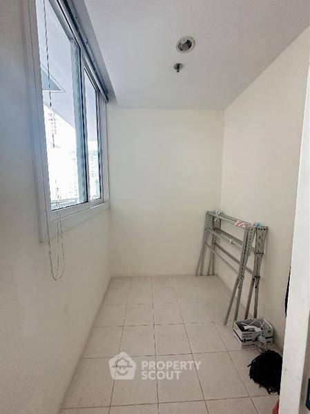 picture 3-BR Condo at Siri Residence Sukhumvit near BTS Phrom Phong (ID 2918147) - 4/8