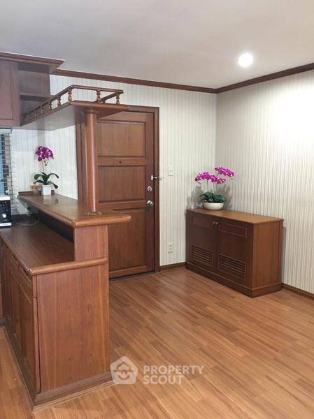 picture 2-BR Condo at Acadamia Grand Tower near BTS Phrom Phong (ID 2834636) - 1/8
