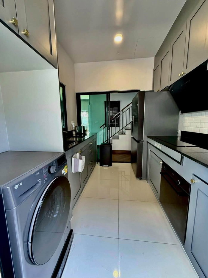รูป ให้เช่า บ้านเดี่ยวหรู 4 ห้องนอน บริทาเนีย บางนา–ศรีวารี บ้านหลังริม ตกแต่งครบ พร้อมอยู่ 65,000 บาท/เดือน - รูปที่ 4/15
