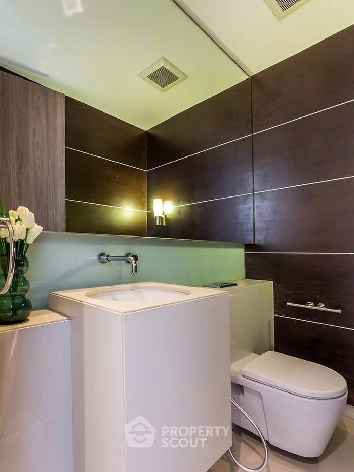 รูป คอนโด 3 ห้องนอน Domus Condominium ใกล้ BTS อโศก (ID 3129803) - รูปที่ 32/34