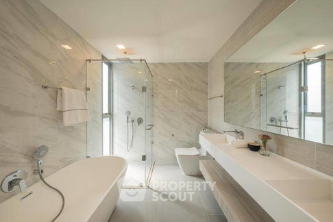 3-BR Condo At Fynn Sukhumvit 31 Near MRT Sukhumvit (ID 2834381)