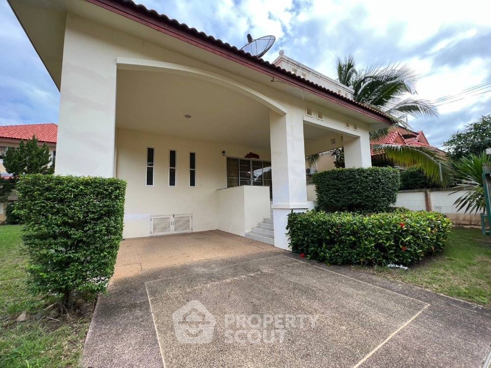 picture Spacious 3-BR House, 204 Sqm, Hang Dong, Chiang Mai (ID 1542221) - 7/13