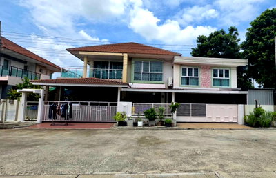 บ้านเดี่ยว นนทบุรี : ขายบ้านเดี่ยว  หมู่บ้านชวนชมพาร์ค2 ถูดสุดในโครงการ  บางกรวย-ไทรน้อย  ขนาด 77.5 ตรว  ลดแล้วลดอีก 💥 ลดลงไปอีก 500,000  จาก 4.5 ลบ.ราคานี้ไม่มีอีกแล้ว