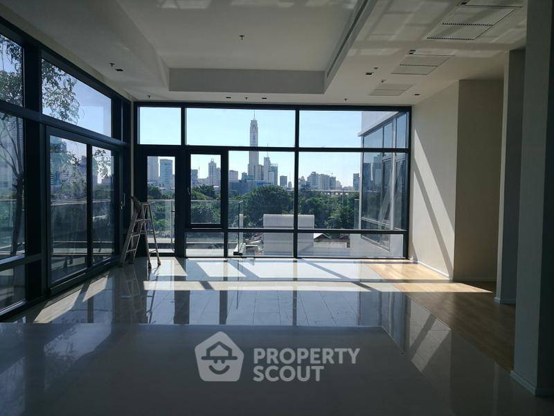 picture 3-BR 445 Sqm Circle Living Prototype New Petchburi MRT Phetchaburi (ID 2834807) - 3/8