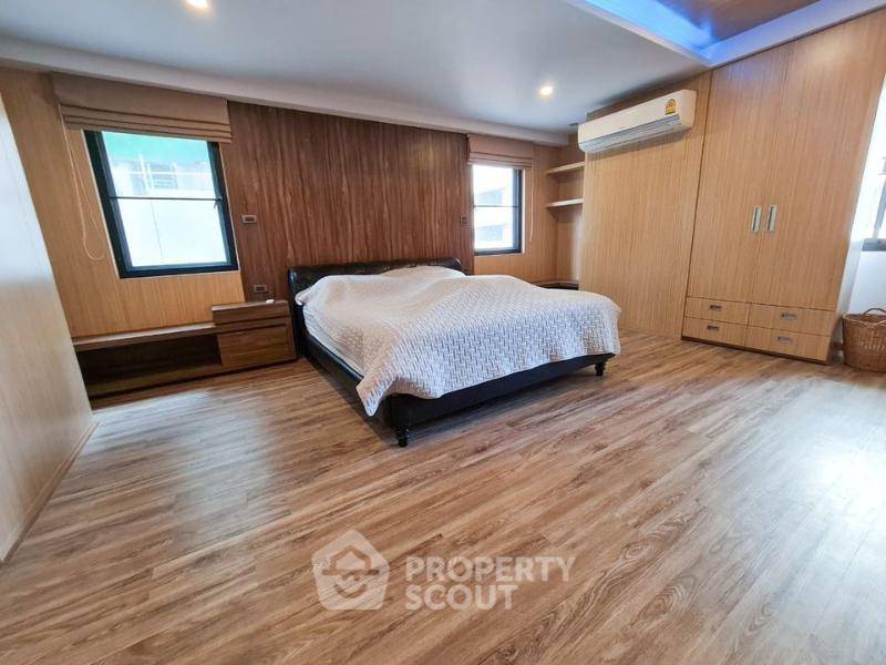 picture 2-BR Condo at Le Premier 1 Condominium near MRT Sukhumvit (ID 2834502) - 6/8